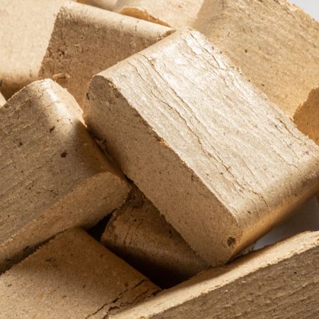 RUF Briketts 48 Packungen x 10 kg (480 kg) - Stimmungsfoto